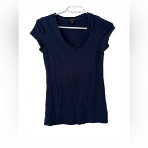 2/$10 U2B Navy Blue Short Sleeve V-Neck Tee Size M - fits small